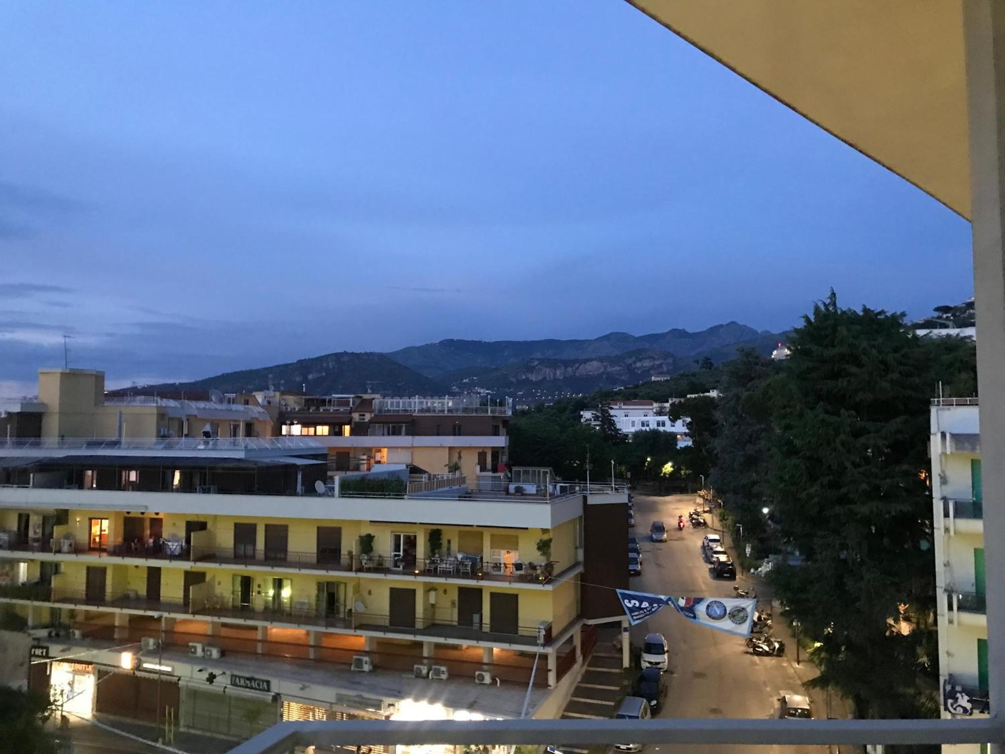 The House Of Peppe&Luisa Apartment Sorrento Luaran gambar