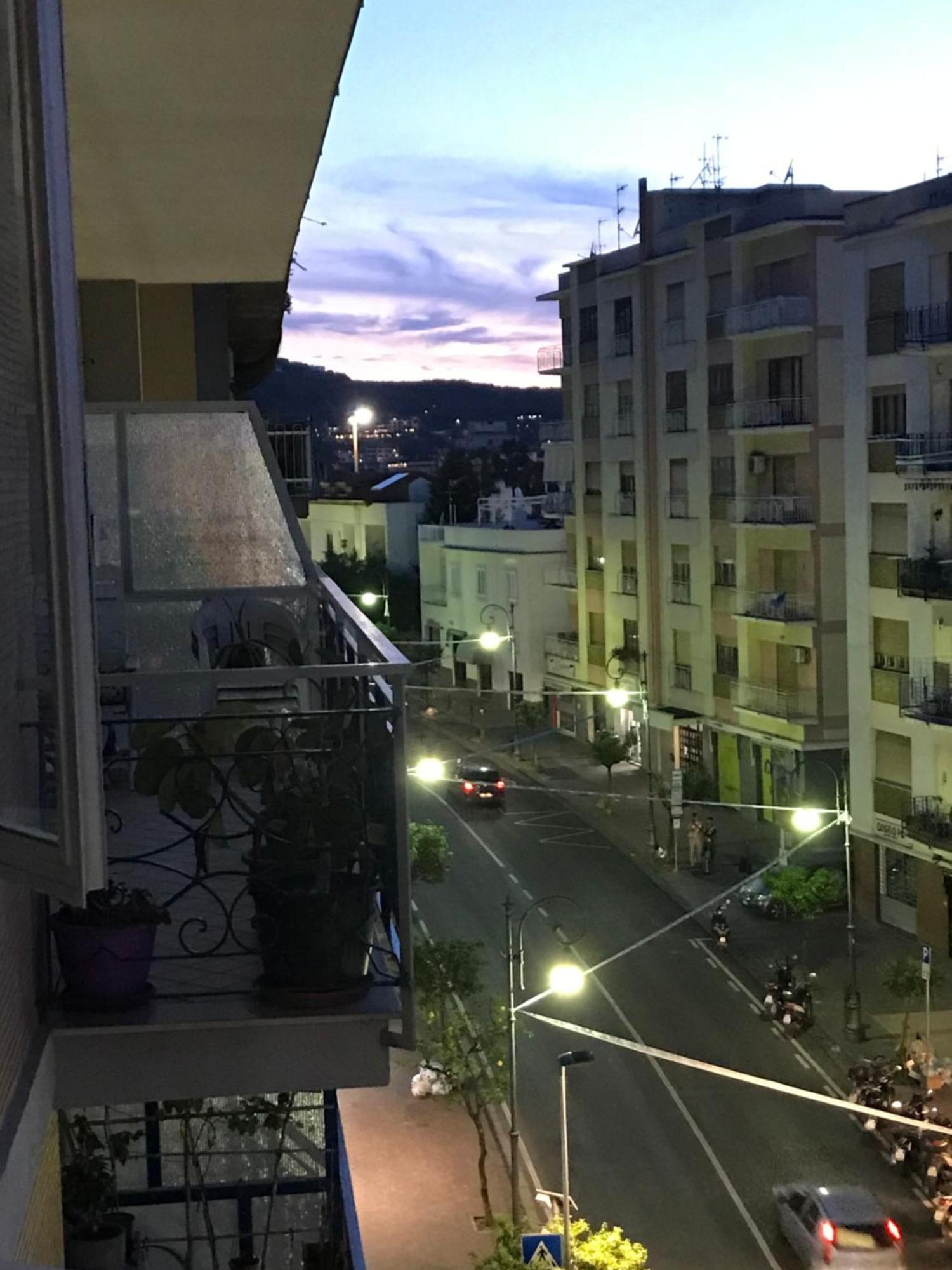 The House Of Peppe&Luisa Apartment Sorrento Luaran gambar