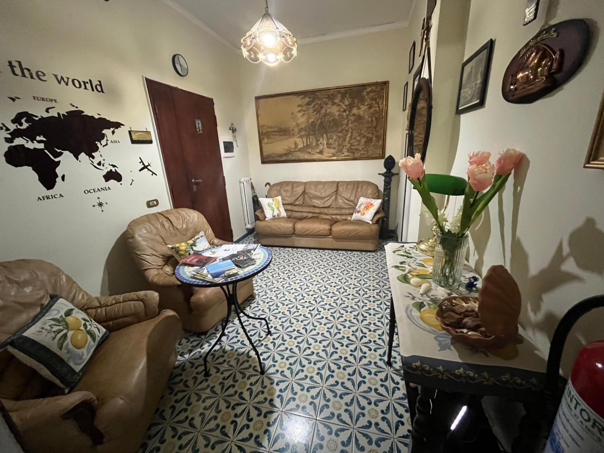 The House Of Peppe&Luisa Apartment Sorrento Luaran gambar